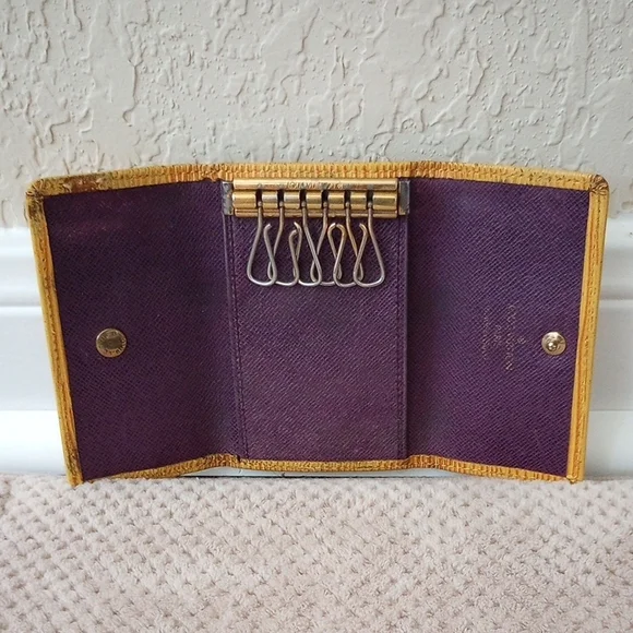 Louis Vuitton Epi Leather Key Wallet - Picture 2 of 8